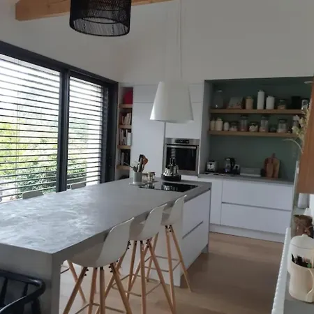 Pensión Maison Centre-ville, Vue Chateau, Hellfest, Clisson
