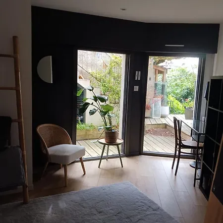 Pensión Maison Centre-ville, Vue Chateau, Hellfest, Clisson